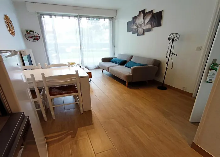 Simplistic Holiday Home In Grandcamp With Garden